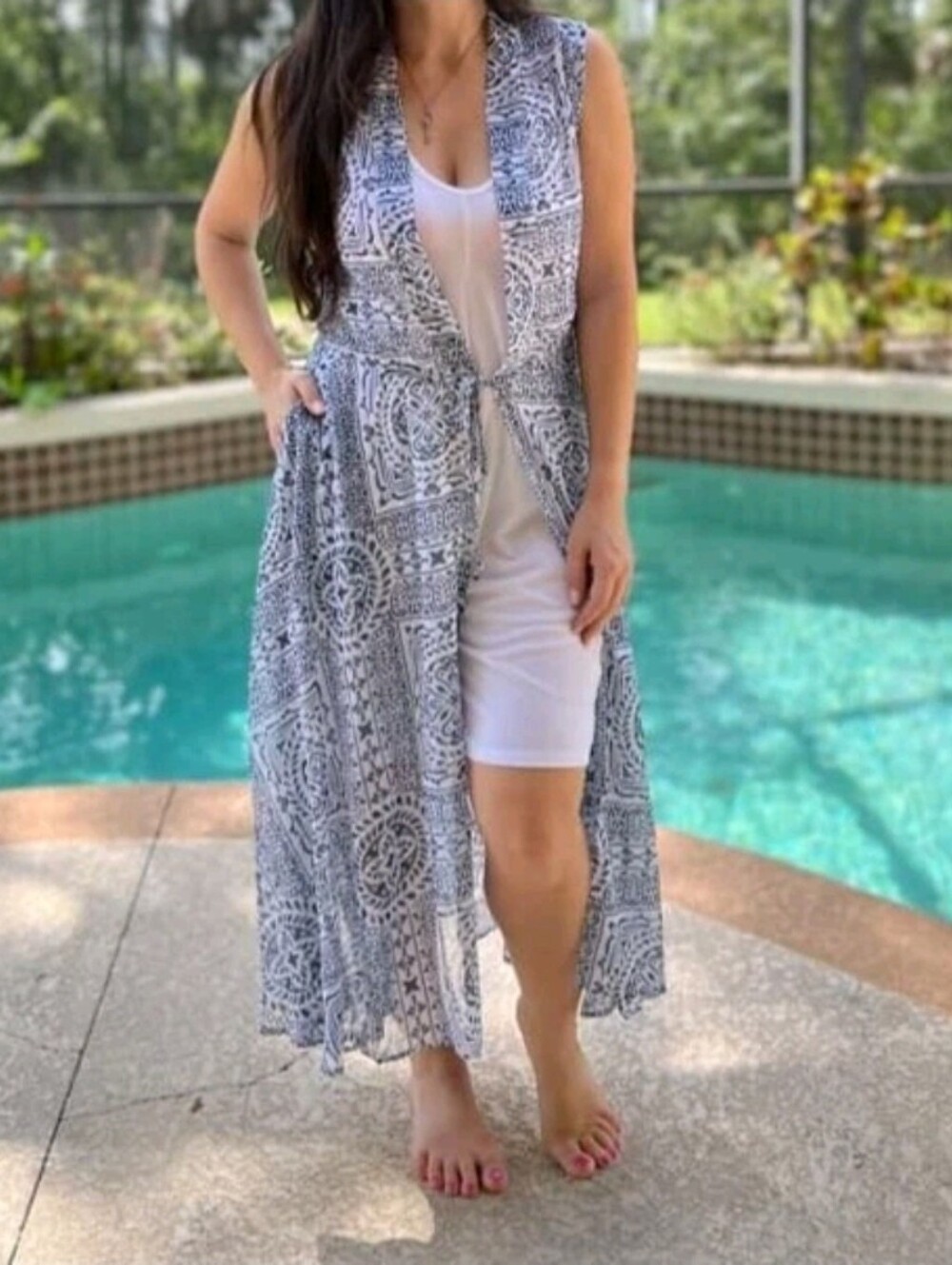 LuLaRoe NWT White & Blue Printed Sleeveless Swim Cover-Up Size Large Retail$50